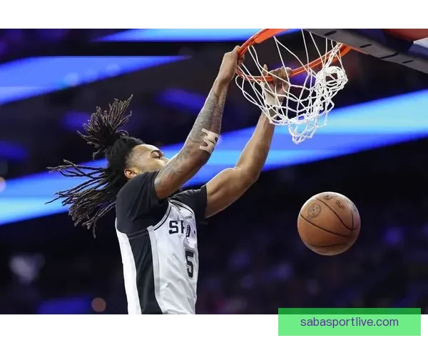 科尔感叹篮筐在文班亚马面前如同玩具 马刺新星明确MVP是未来奋斗目标